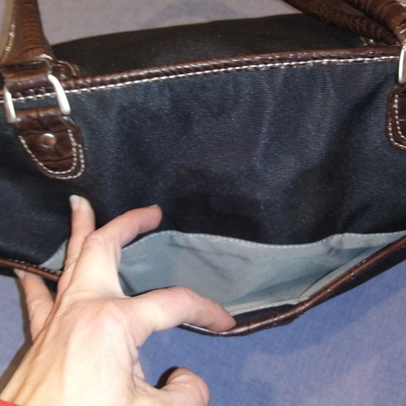 Nine West Travel Tote - Picture 4 of 6